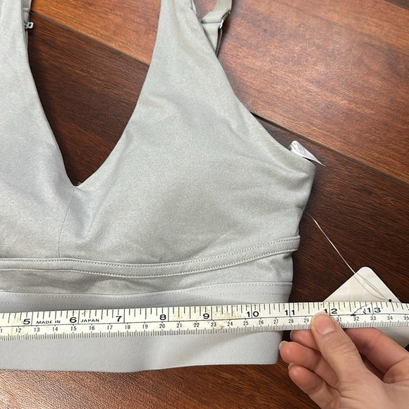 NWT Fabletics XS Padded Sports Bra Gray - Picture 3 of 6